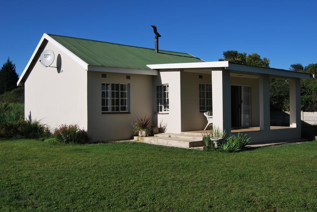 Moya Cottage Underberg Room photo